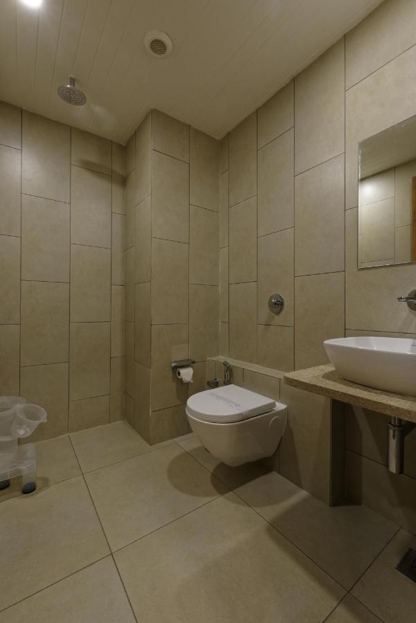 Hotel Flourish International Ahmedabad Luaran gambar