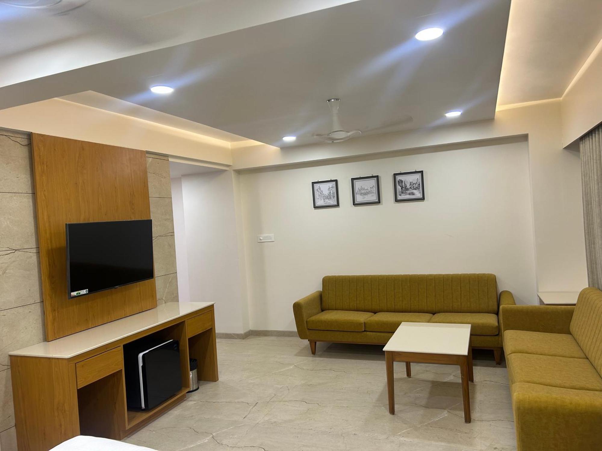 Hotel Flourish International Ahmedabad Luaran gambar