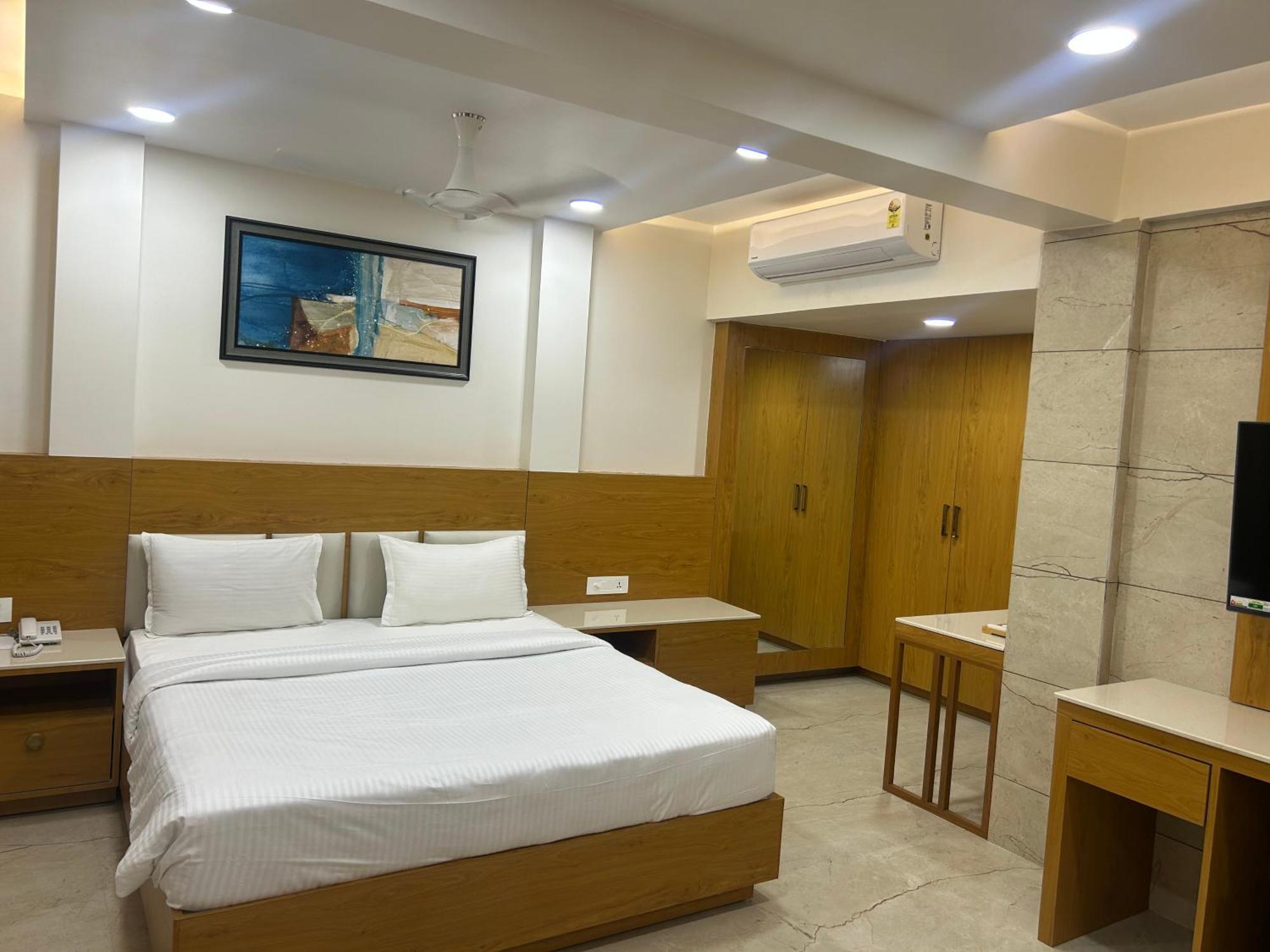Hotel Flourish International Ahmedabad Luaran gambar